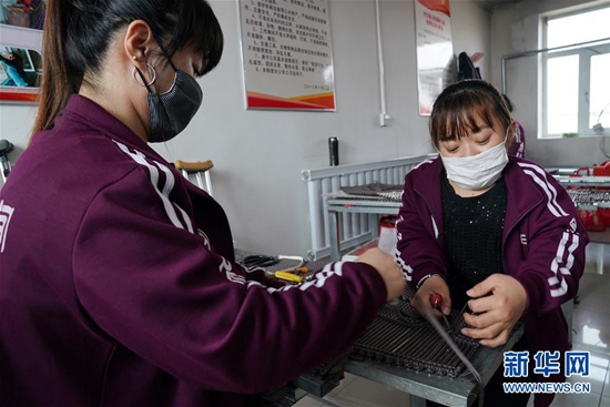 习近平总书记关切事丨助你飞翔，拥抱阳光——助力残疾人脱贫攻坚故事