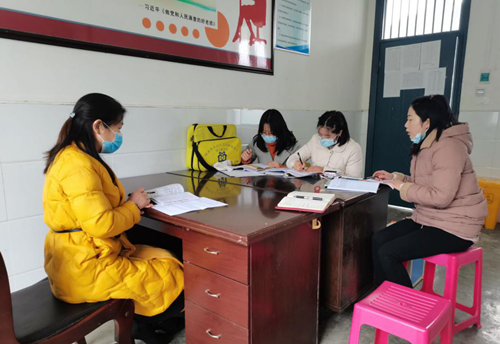 房县教研室视导中坝学校