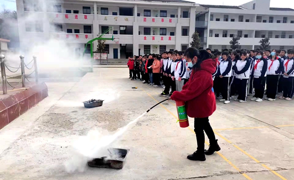 沙河中学消防安全逃生演练