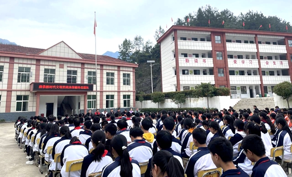 房县公安局沙河派出所：警校家携手 共建平安校园