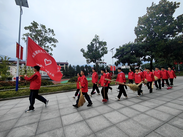 青峰初中践行新时代文明实践活动