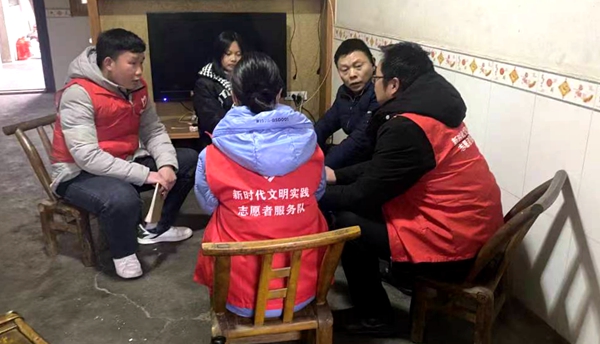 劝学走访暖人心 家校共育促成长