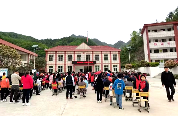 家校沟通，共建满意食堂
