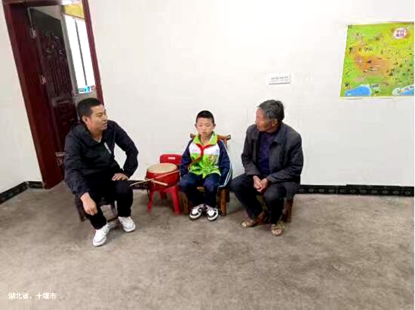 板桥小学扎实开展大排查、大走访、大帮扶活动