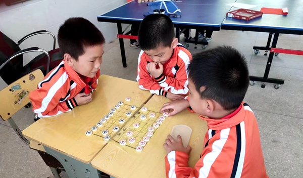 沙河乡明德小学开展丰富多彩的少年宫活动
