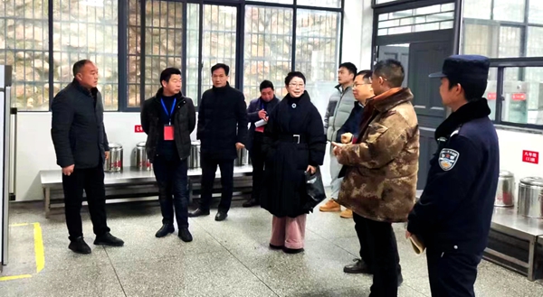 青峰初中 消防安全接受检查