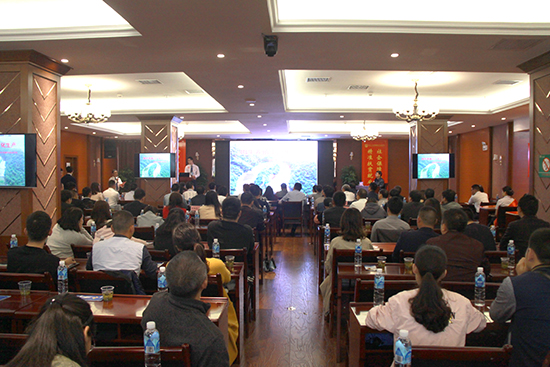 2018年度房县“就业精准扶贫”青年创新创业大赛成功举行