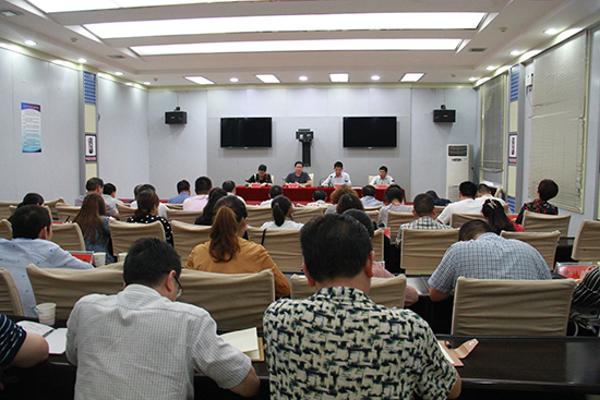 我县收看2018年度全省计划生育工作电视电话会议