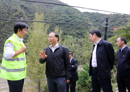 蔡贤忠检查国庆前安全生产工作