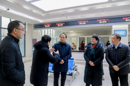 蔡贤忠调研“四馆一家”和广济医院建设