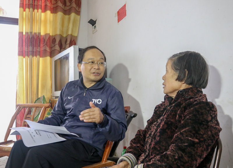 蔡贤忠到门古寺镇调研深化主题教育补齐脱贫短板工作