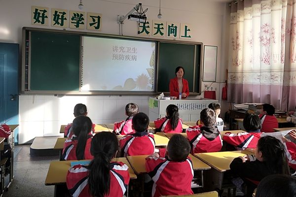房县实验小学积极做好秋冬季传染病防控工作