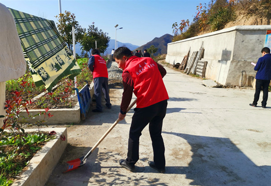 教育局深入学习贯彻党的十九届四中全会精神