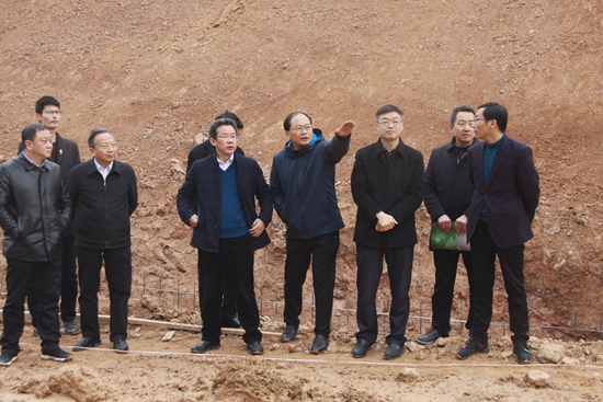 市人大常委会主任师永学来房调研精准扶贫等重点工作