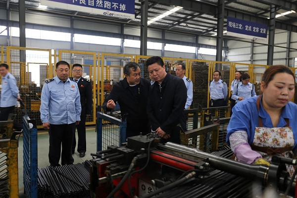房县税务局送百万减税大礼包 助力企业加速跑