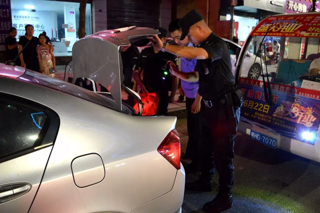 房县开展“武当2号”行动，查处交通违法153起……