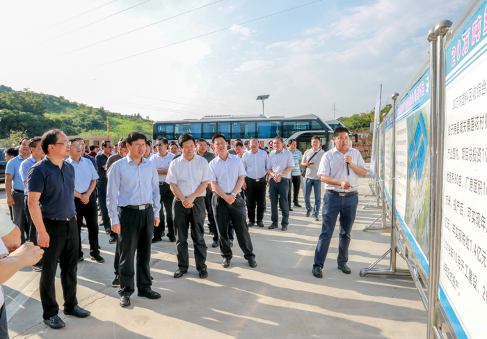 全市上半年工作总结会现场拉练来我县参观