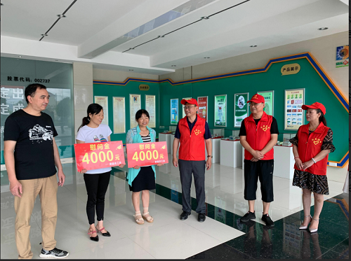 房县总工会开展“农民工维权月”十送志愿服务活动