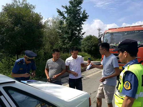 我县严厉打击非法采矿采砂和无证运输砂石料行为