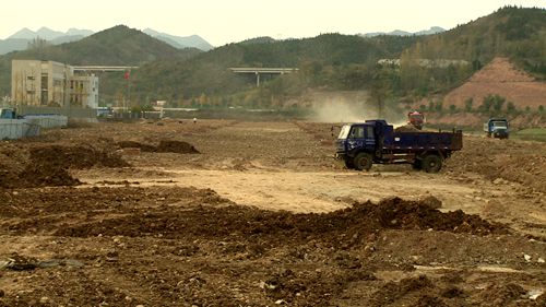 西安路西延工程年前将完成黑色化