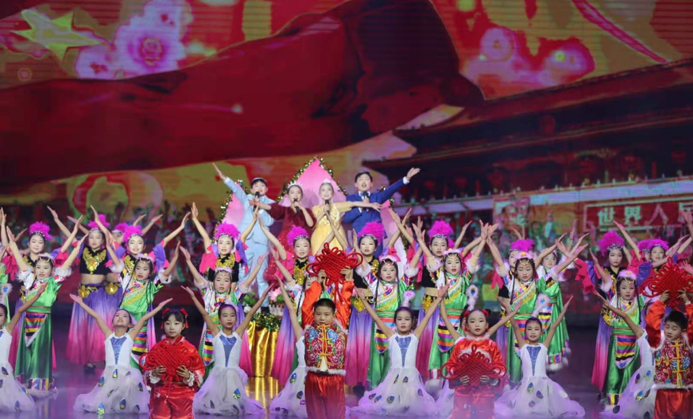 房县四所学校荣登全市中小学艺术教学成果展演