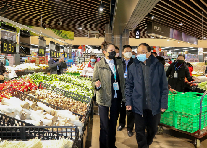 蔡贤忠强调：在精准上下功夫 落实最严举措 坚决迅速阻断一切可能传染源