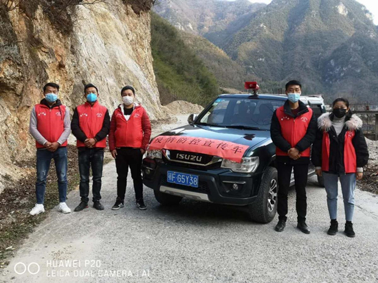 滞留房县老家后，陕西一村支书就地抗“疫”