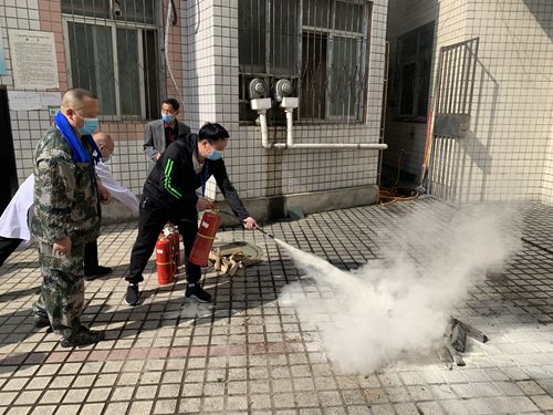 县公共检测中心开展消防应急演练