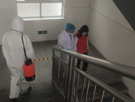 县实验中学举行开展防控演练备战开学