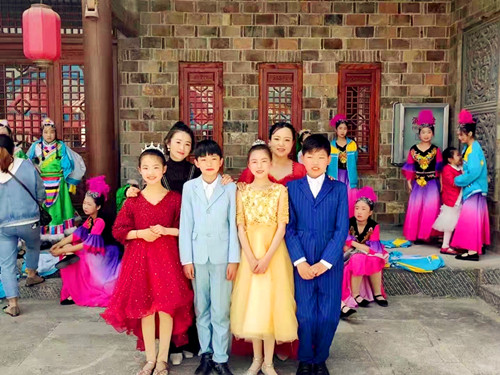 县东城小学：对口支教 让音乐之花在大山中盛开