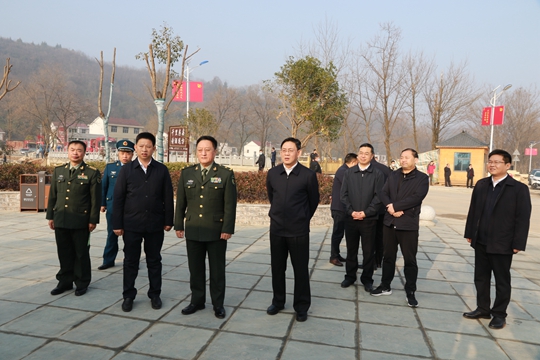 谢东辉在房县调研时强调：做好巩固拓展脱贫攻坚成果同乡村振兴有效衔接