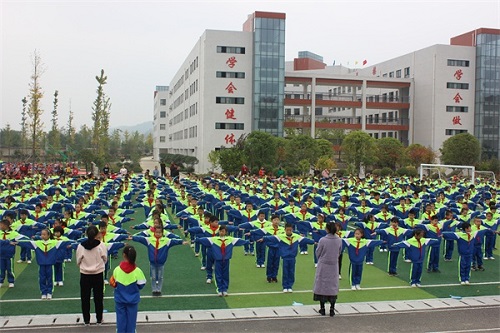 房县军店小学获省首批乡村温馨校园建设典型案例