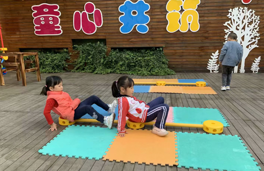 县幼儿园：晨练显活力 运动伴成长