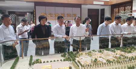 省自然资源厅厅长张猛来房调研