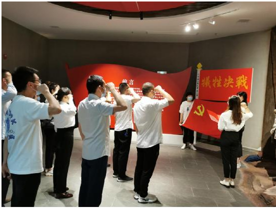 房县司法局：参观红色基地 传承红色基因