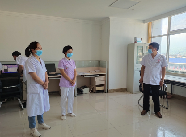 县妇幼保健院开展院长行政查房 深入一线解难题