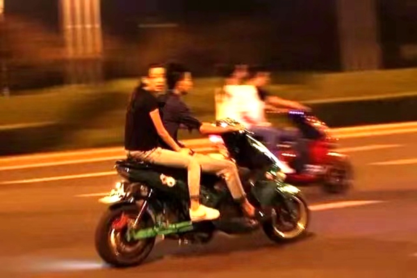 重拳出击！房县交警严查摩托车“炸街”违法行为