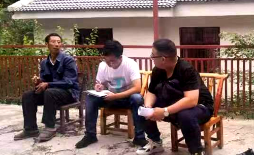 房县城管执法局积极开展“乡村振兴 法治同行”普法活动