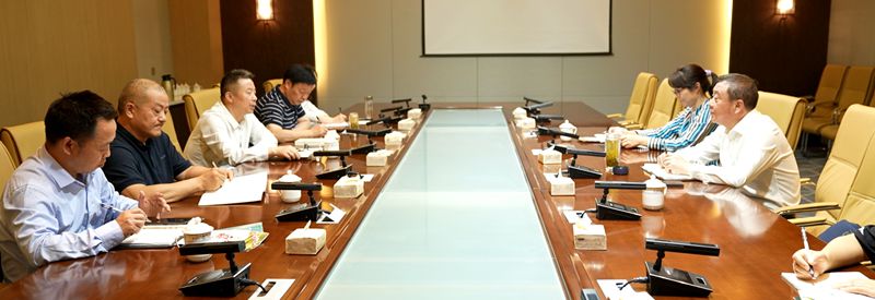 丹江口市人大常委会主任宋勇一行来房考察黄酒产业发展