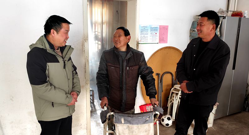 房县民政局:积极应对雨雪天气 高效救助困难群众