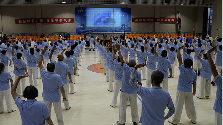 房县启动2026年九九重阳全民健身主题活动暨湖北省老年人重阳登高活动
