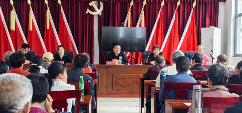 白鹤镇：为残疾群众送上 “致富技能包”